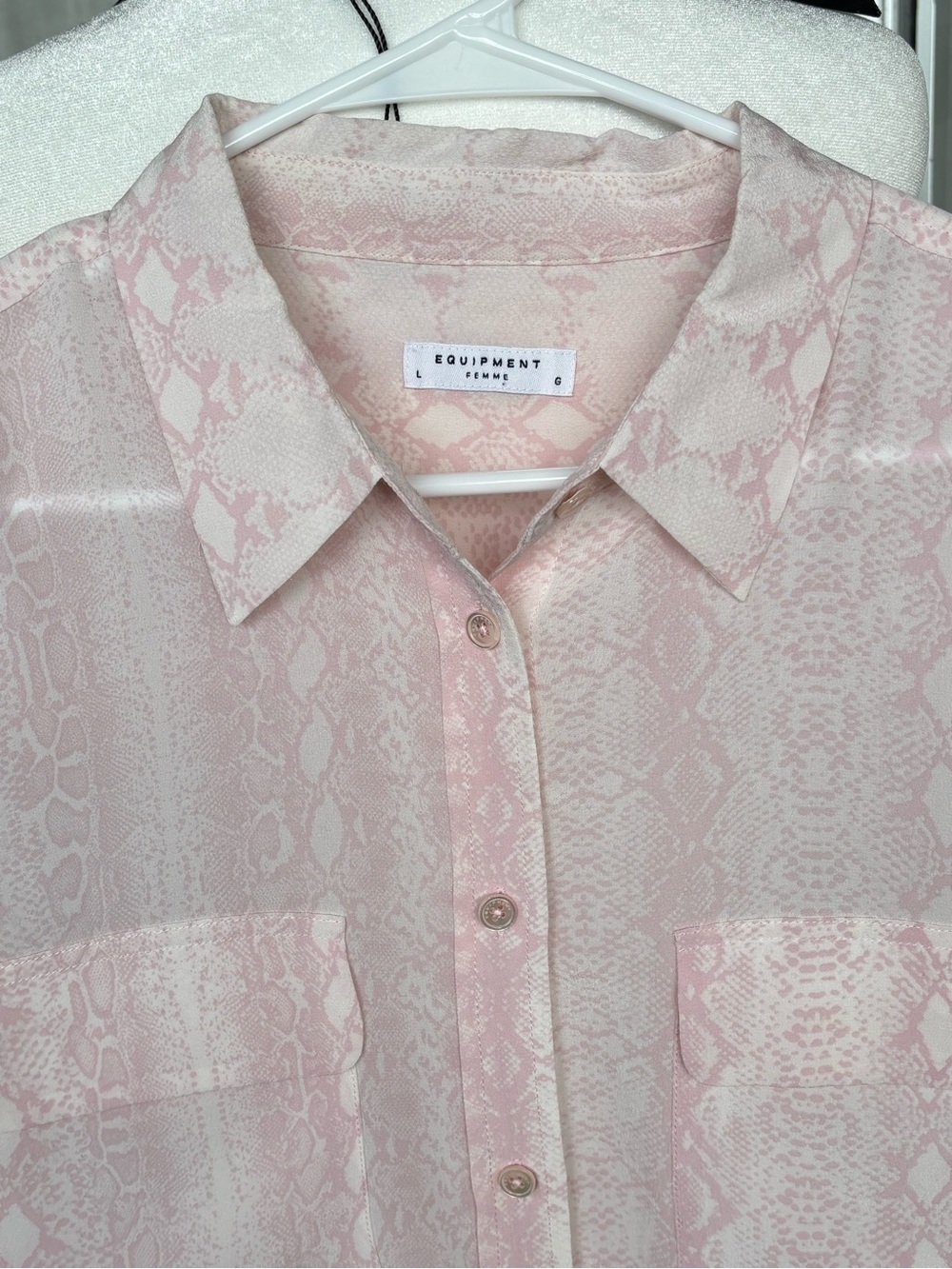 Equipment 100% Silk Pink Snake Print Button-Up Shirt Blouse Size L Y2K Femme - Picture 7 of 13